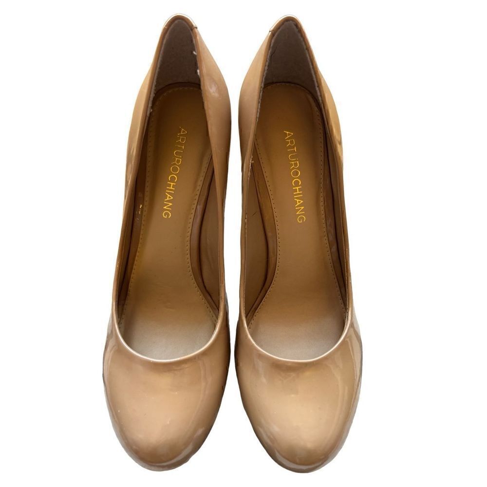 VGUC  Arturo Chiang nude patent leather platform high heels
